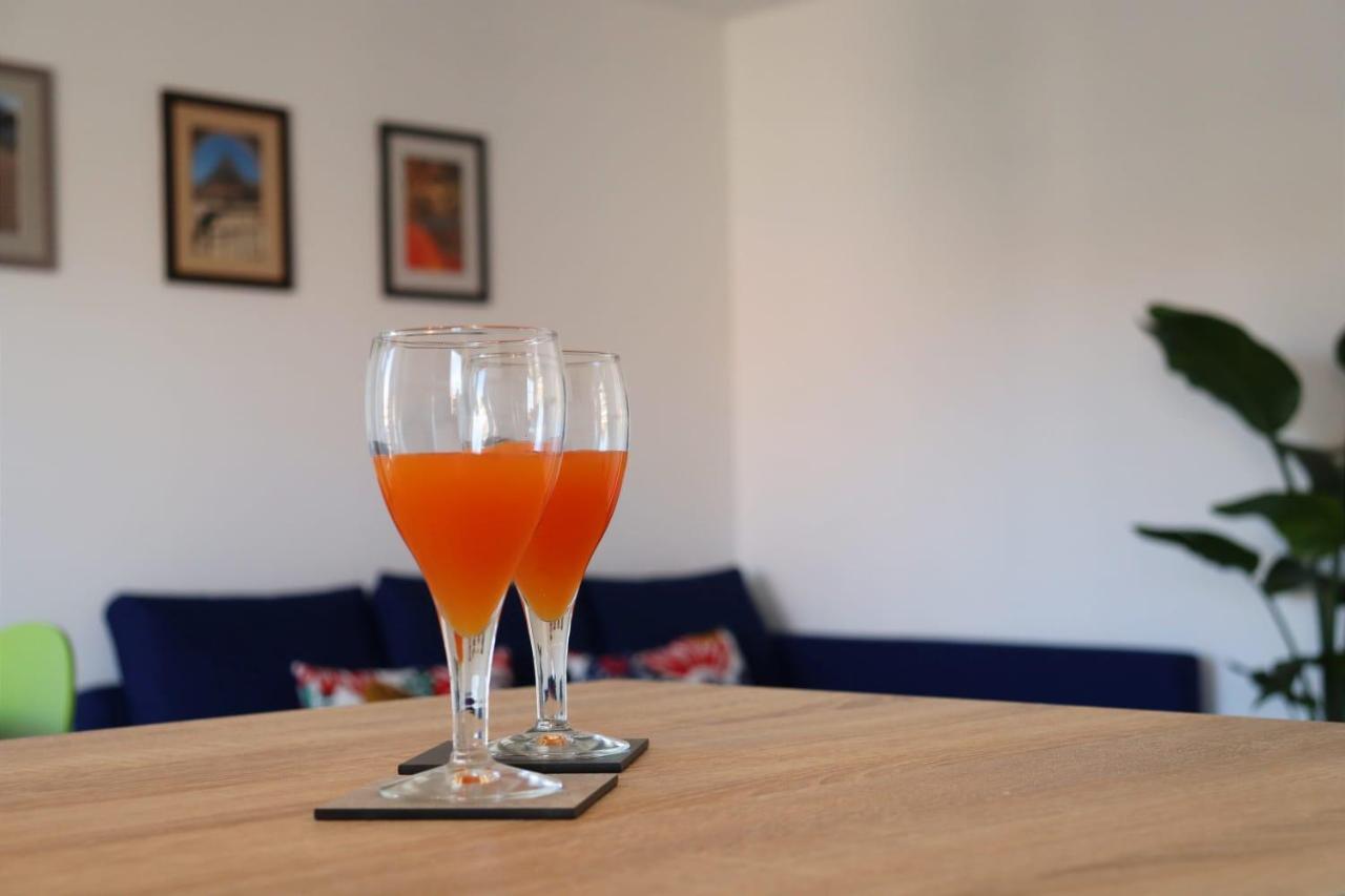 Uzes Centre La Terrasse Des Capucines Avec Garage Privee 아파트 외부 사진